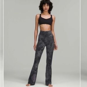 Lululemon Groove super-high-rise flared pant